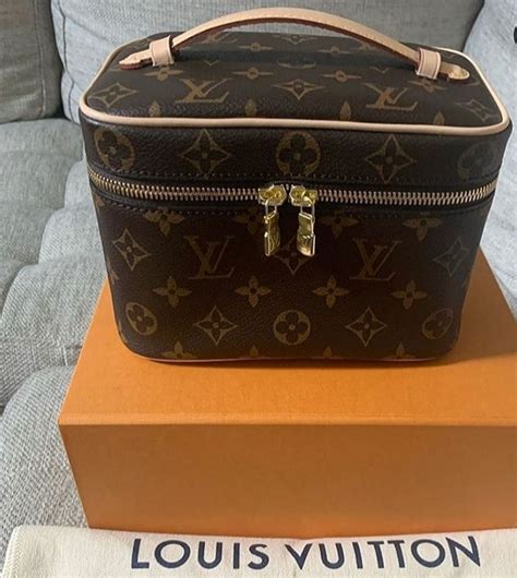 kuferek na kosmetyki louis vuitton